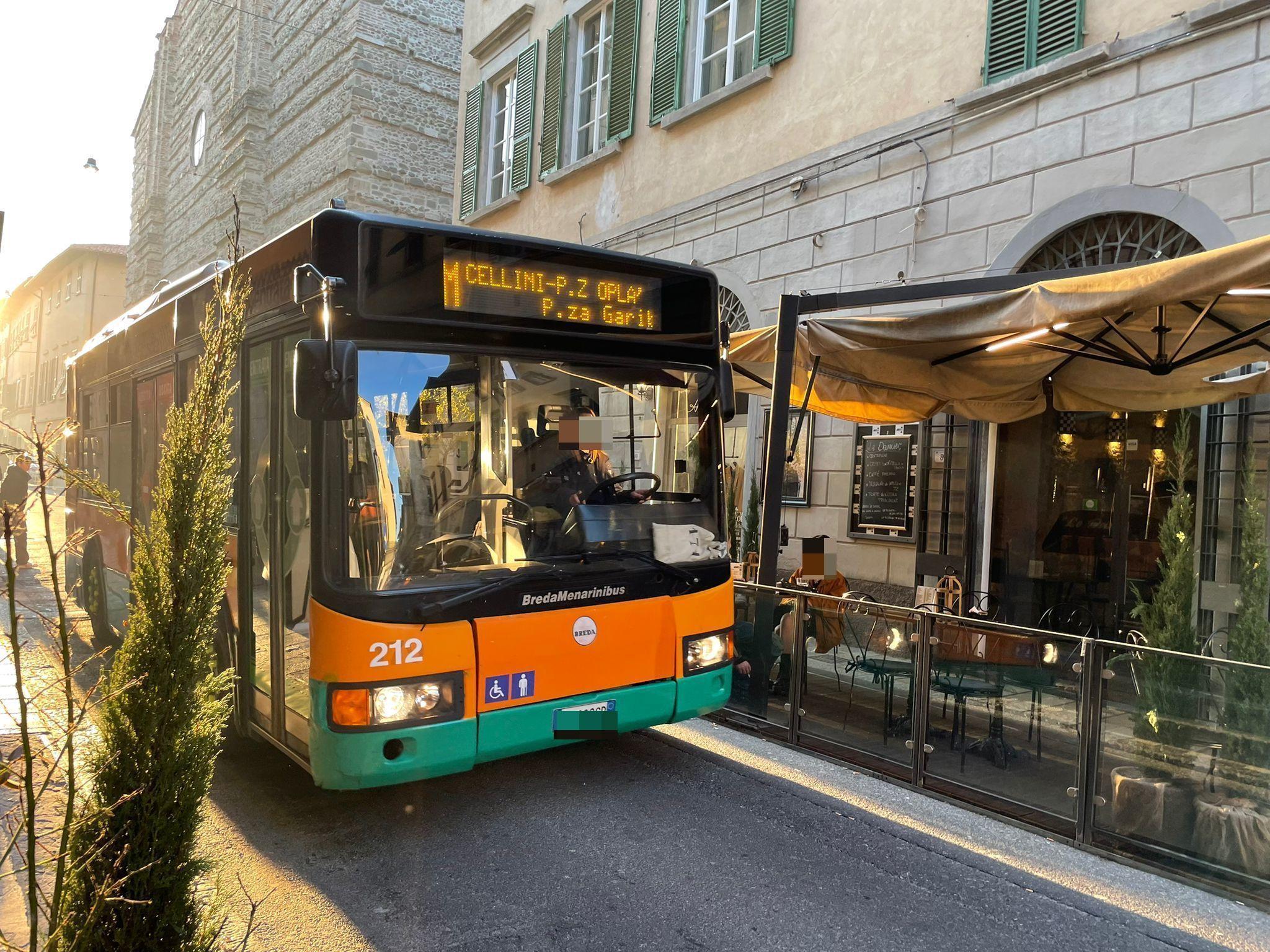 Pistoia, la richiesta delle attività: «Bus navetta in centro»