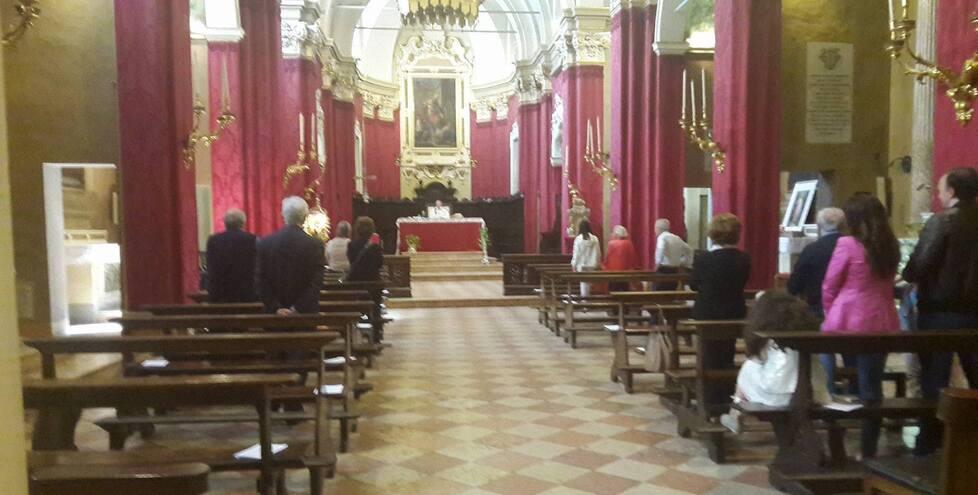 «La chiesa di San Nicolò non è in vendita ma le messe sono a rischio»