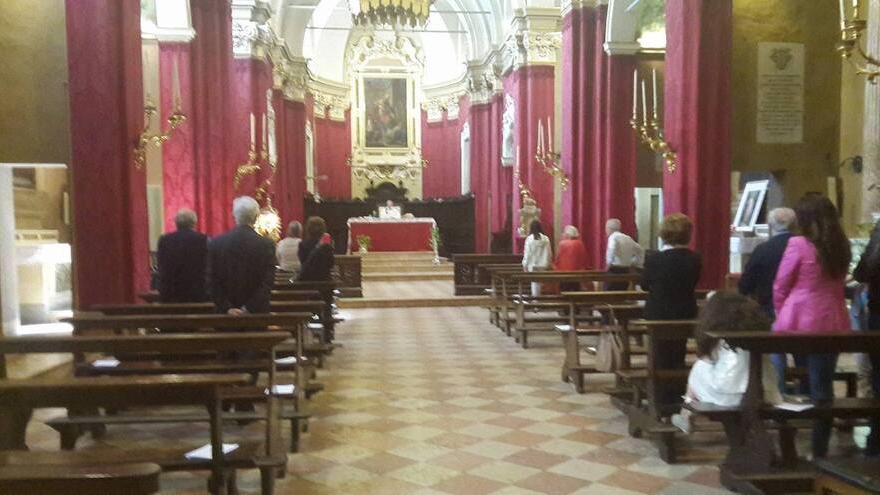 «La chiesa di San Nicolò non è in vendita ma le messe sono a rischio»