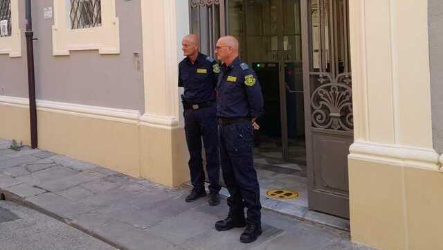 Camionista livornese a processo per aver maltrattato l’ex moglie