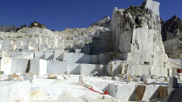 Marmo, la Cgil avverte: non si tocca il 50 per cento della lavorazione in loco