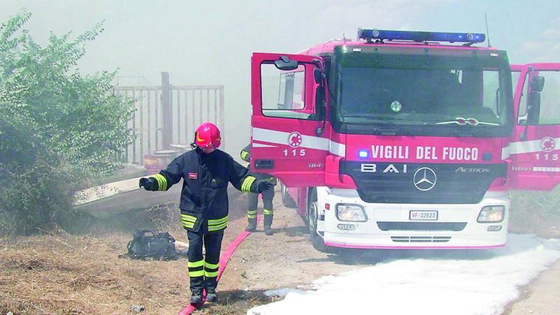 L’allarme dei sindacati: «Il rigassificatore arriva, ma sul porto mancano pompieri e mezzi adeguati»