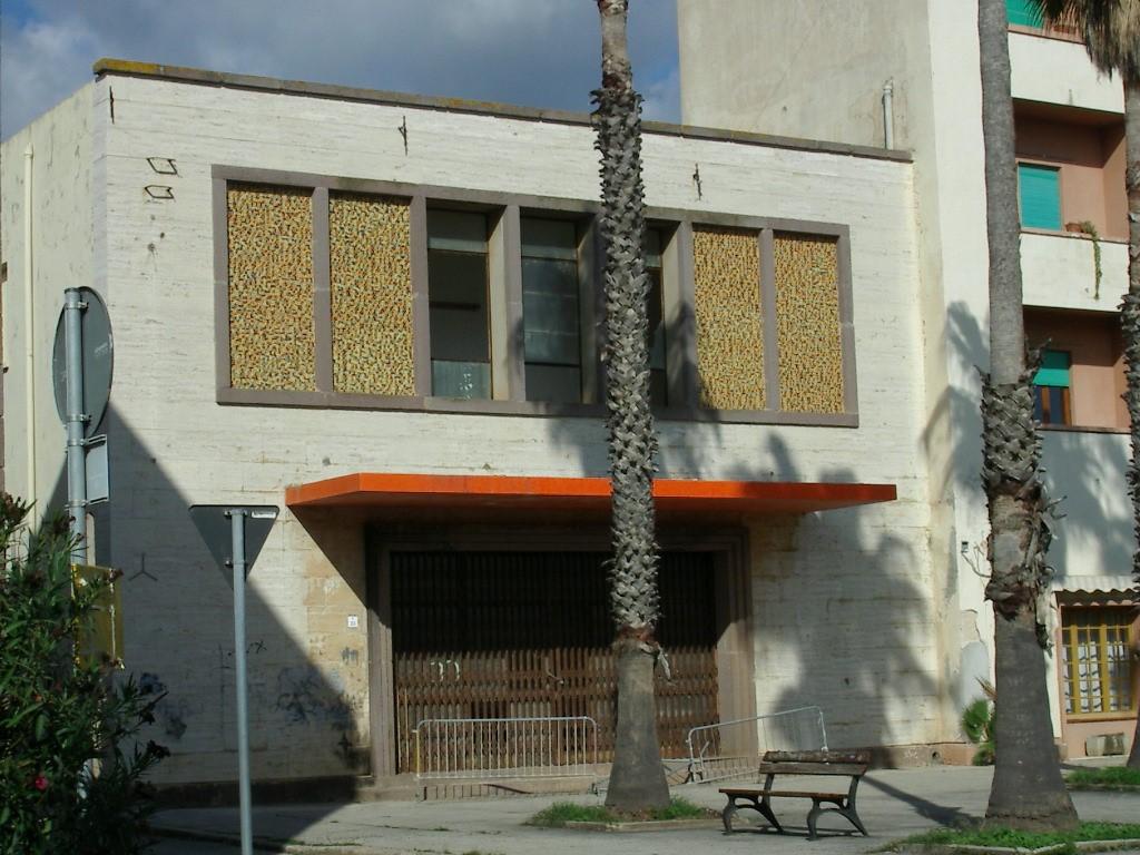 Il vecchio Cineteatro di Fertilia verso la rinascita: in campo 2 milioni 