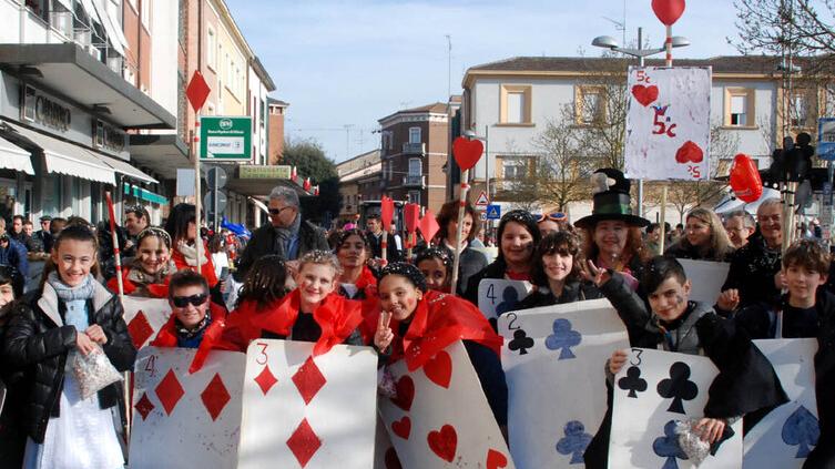 Argenta, niente carnevale: i volontari replicano alle critiche social