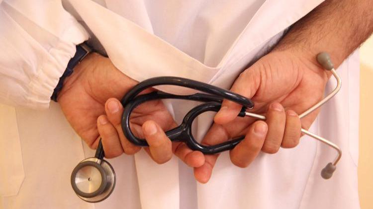 Meno burocrazia, più assistenza a casa: accordo fra Regione Toscana e medici