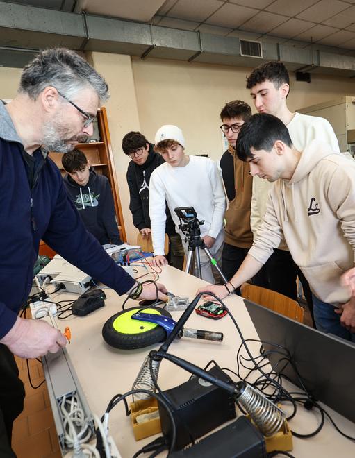 Ecomobilità Per capire il futuro dei trasporti bisogna prima capire gli ioni di litio