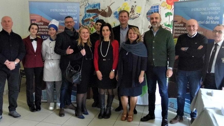 Lido Estensi: pochi bagnini, camerieri e operai? Scatta il piano di formazione