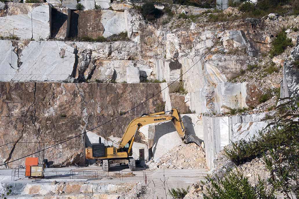 Carrara, incubo fossi alle cave: si ritenta la sdemanializzazione