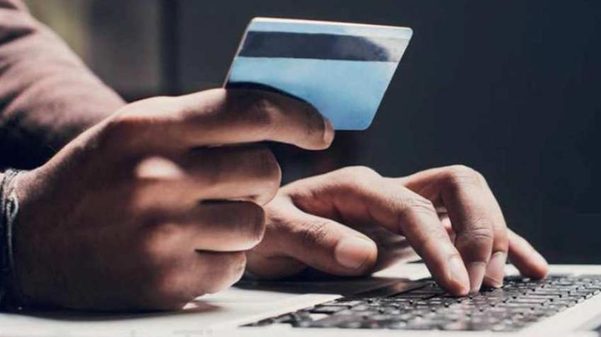 Fingono di acquistare online ma in realtà si fanno pagare