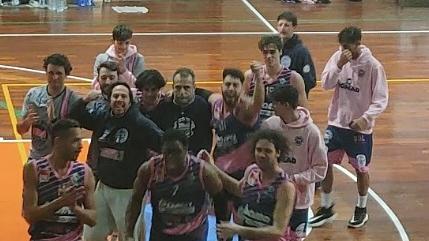 L’esultanza dei giocatori del Bama Altopascio alla fine del match contro la Synergy