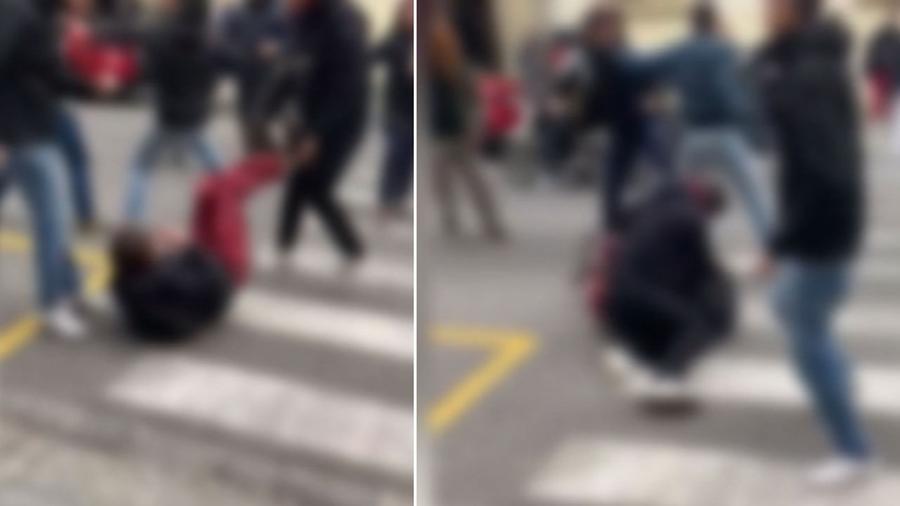 Studenti picchiati davanti al liceo, quei valori e legami smarriti