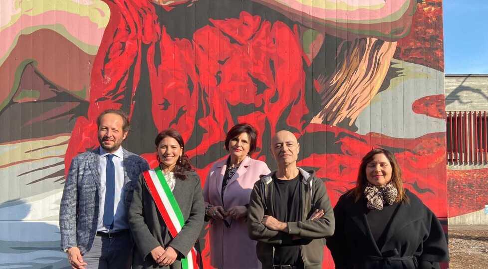 Mirandola. Inaugurata la scuola di musica “Andreoli” Festa con flashmob e un murale dedicato 