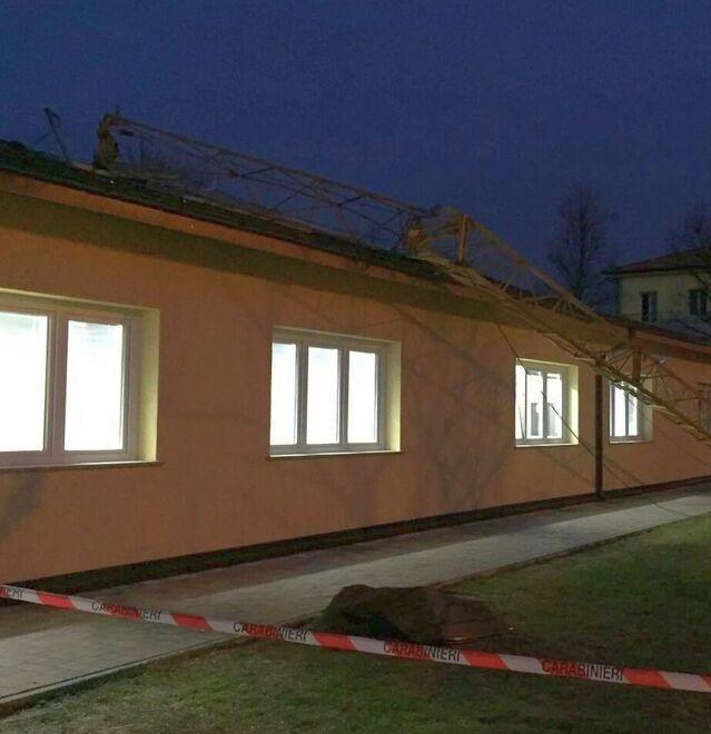 San Carlo, gru precipitata sulle elementari: condanna per la manovra errata