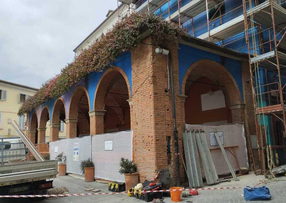Nuova vita per il portico di Peccioli: si punta a finire i lavori a primavera 
