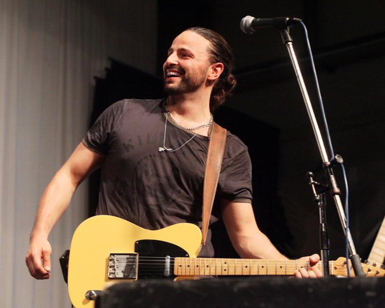 «Stefano? Ha un piede nel passato e lo sguardo aperto nel futuro»