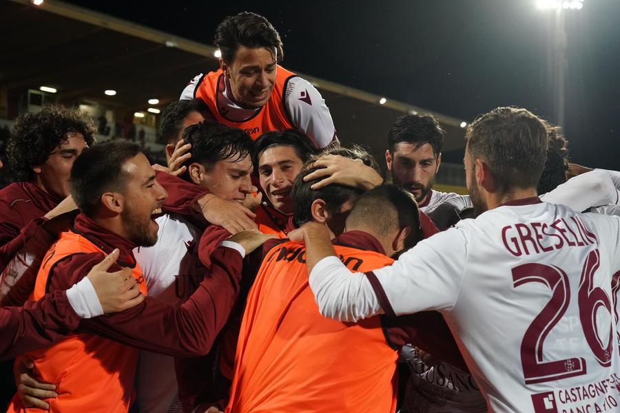 Eccolo il Livorno: tre a zero al Città di Castello