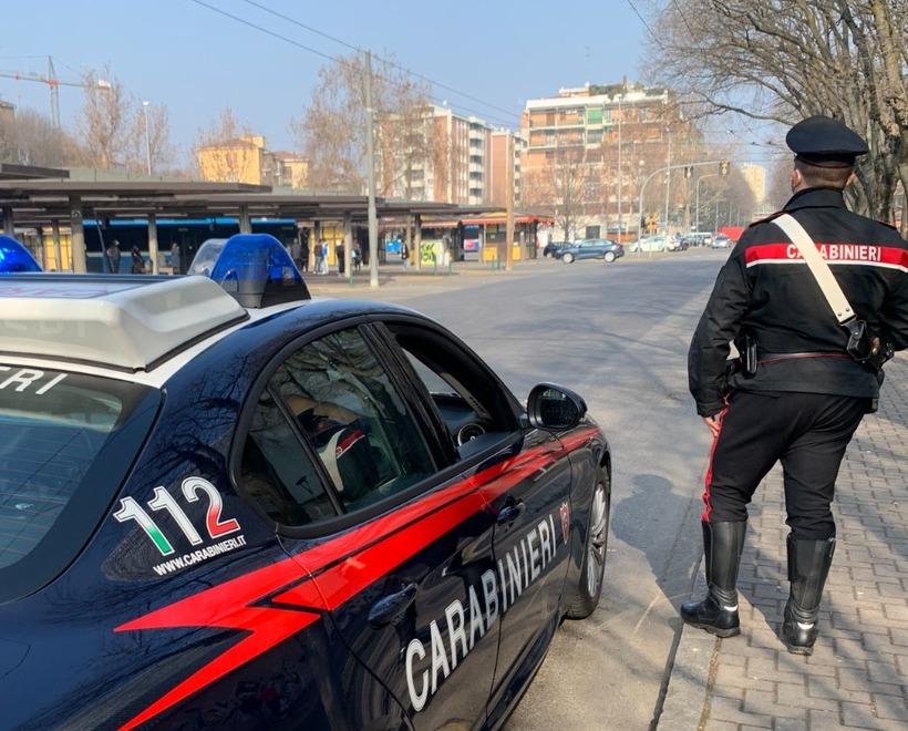 Autostazione di Modena Strattona i carabinieri e si dà alla fuga Arrestato spacciatore diciannovenne 