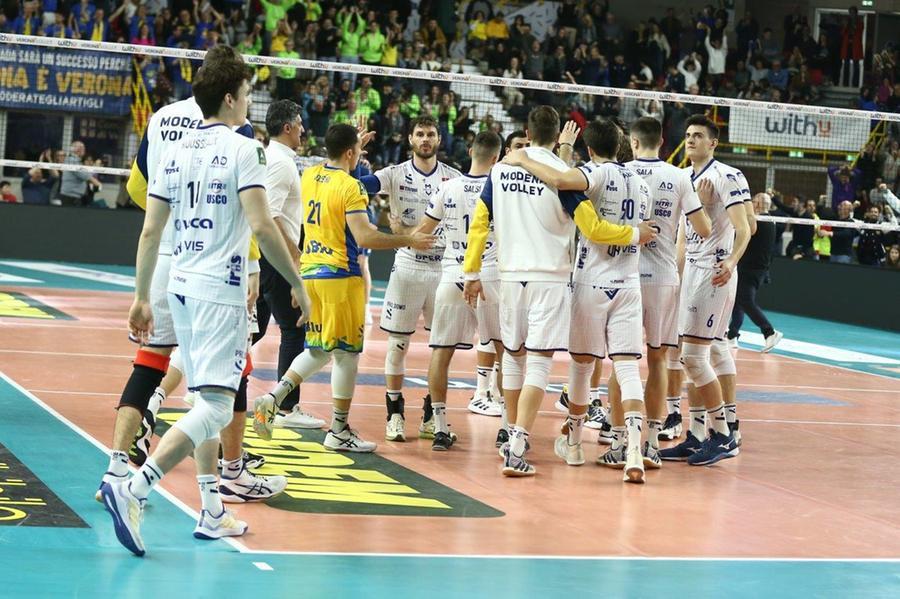 Giani elogia la squadra «Aggrappati alla gara Un punto guadagnato» Il tecnico gialloblù vede il bicchiere mezzo pieno