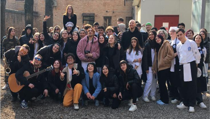 I Disco Club Paradiso modelli alla scuola di estetica e di acconciatura IAL di Ferrara