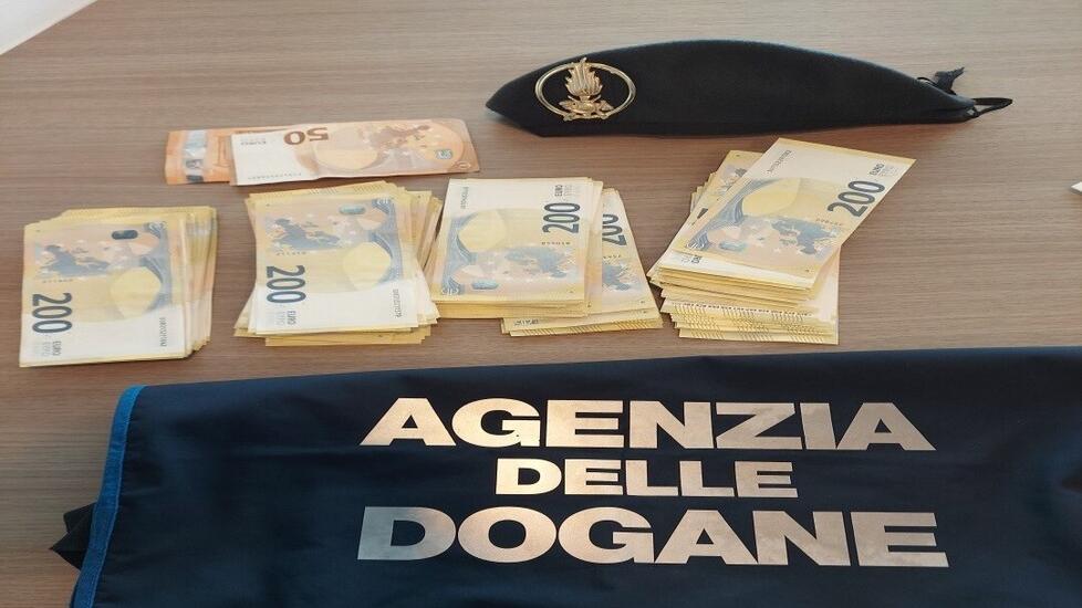 Agenzia delle dogane: stop ai souvenir illeciti