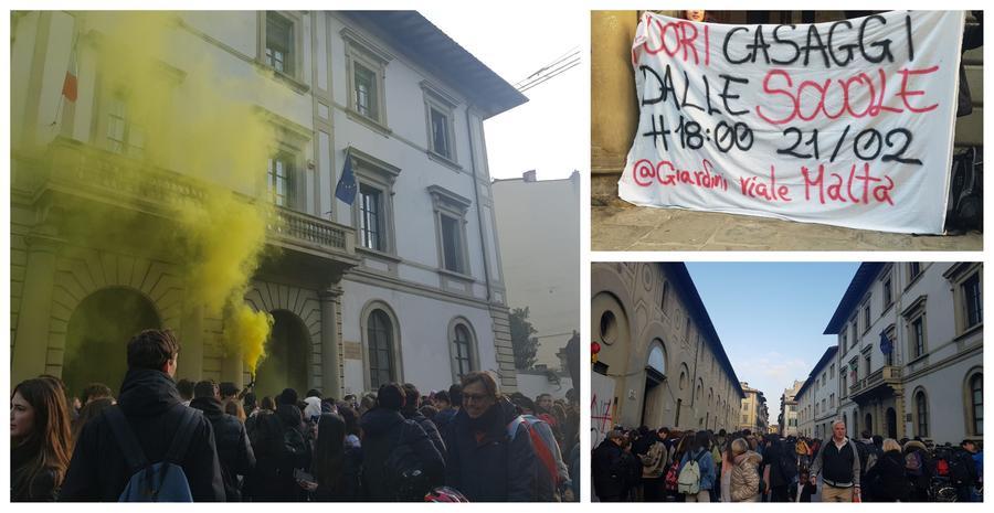 Firenze, dopo il blitz squadrista scatta la protesta degli studenti davanti al liceo: “Fuori Casaggì dalle scuole”