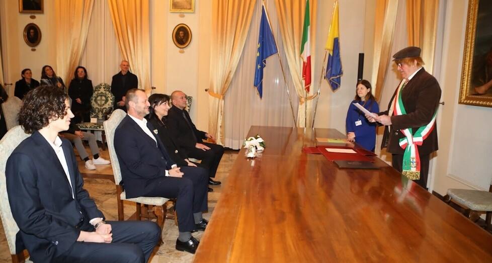 Modena Insieme da oltre 20 anni, matrimonio a sorpresa e celebra Sgorghiguelo 