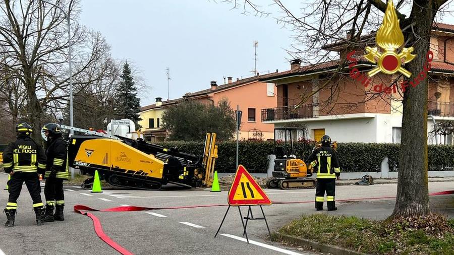 Medolla. Fuga di gas, strada chiusa e trenta famiglie evacuate