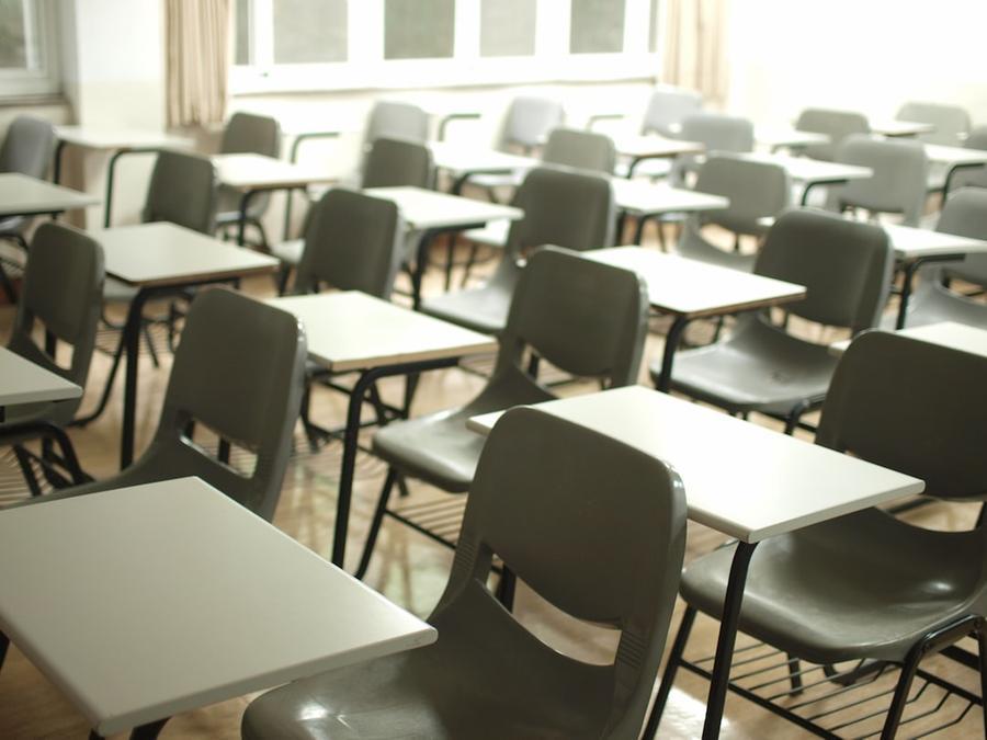 Come migliorare il sistema scolastico? «I ragazzi sono una grande ricchezza e hanno bisogno di punti di riferimento»