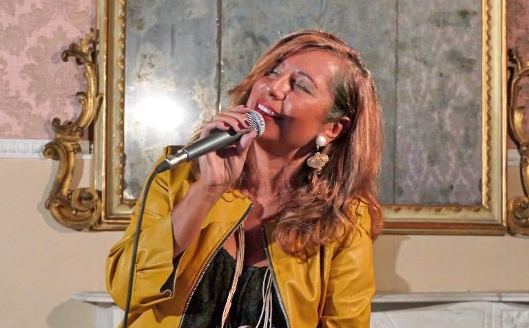 Sabrina Gasparini: tra l’amore per l’arte e la musica, il Salotto e la nuova “Casa di Valeria”