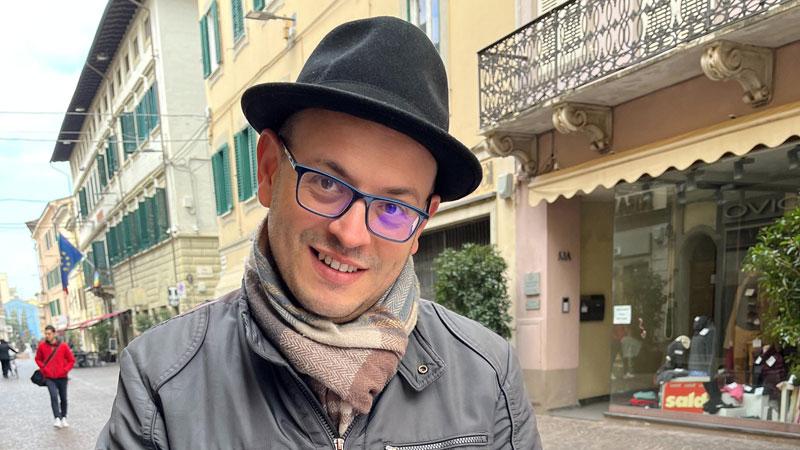 Tamponamento tra due auto a Ponsacco. La municipale multa il pedone “indisciplinato” e lui fa ricorso