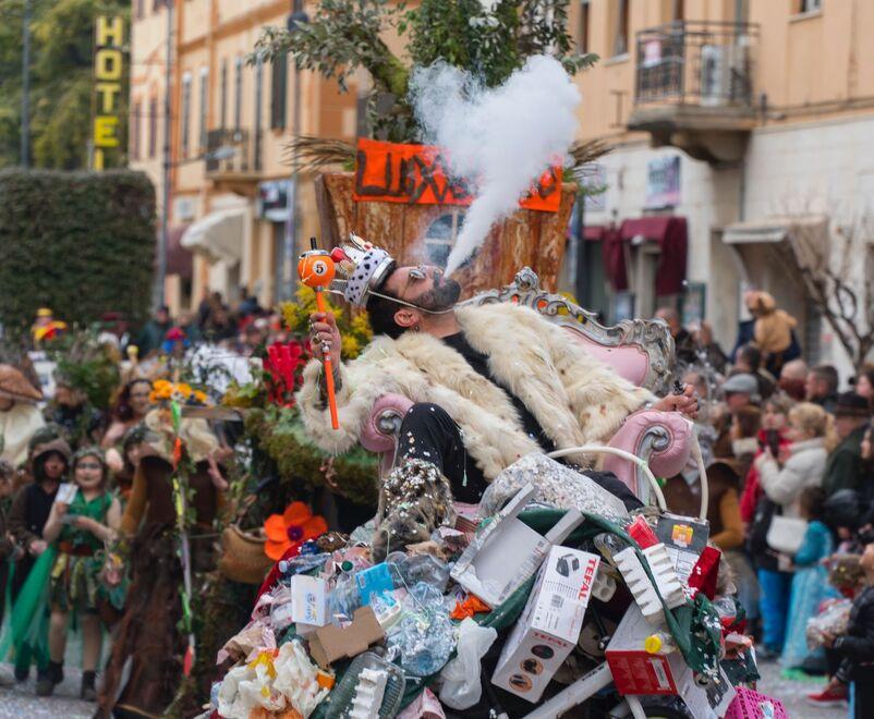 “Jungla urbana” vince il palio di carnevale della Val di Cornia  
