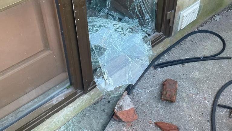 Stagno, vandali al Canoa club