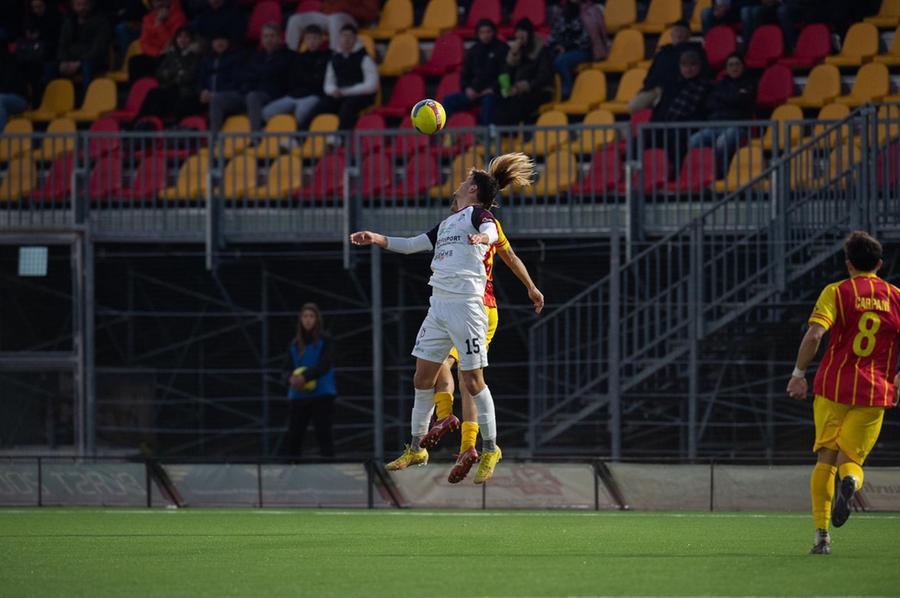 
	Un momento del match perso dal Pontedera in casa della Recanatese (Foto Us Recanatese/Andrea Mazzotta)

