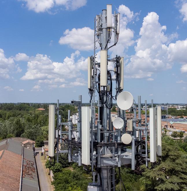 Antenne Ferrara, maggioranza bocciata: il Piano tornerà in commissione 