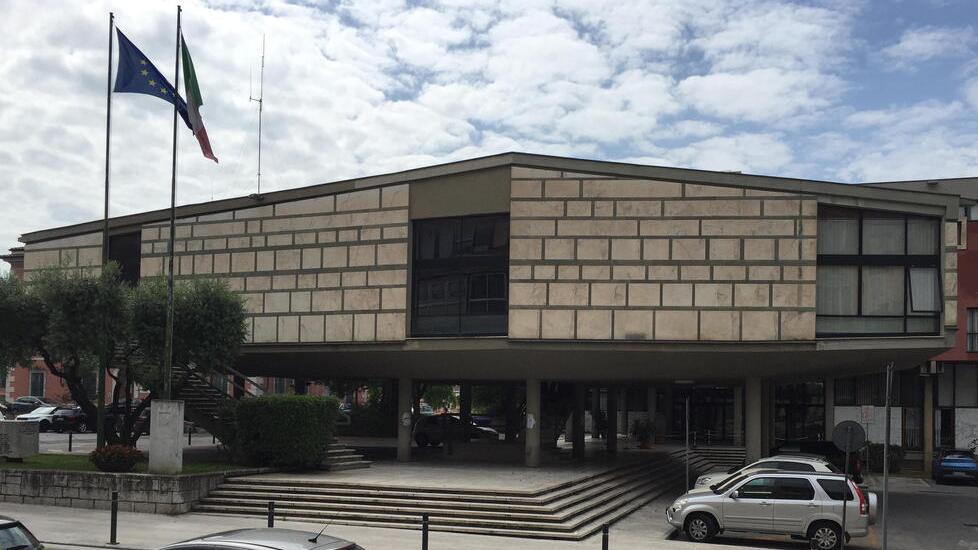 Uno scorcio di palazzo comunale