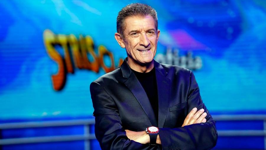 Ezio Greggio: «La mia Sardegna tra vacanze, scherzi e solidarietà»