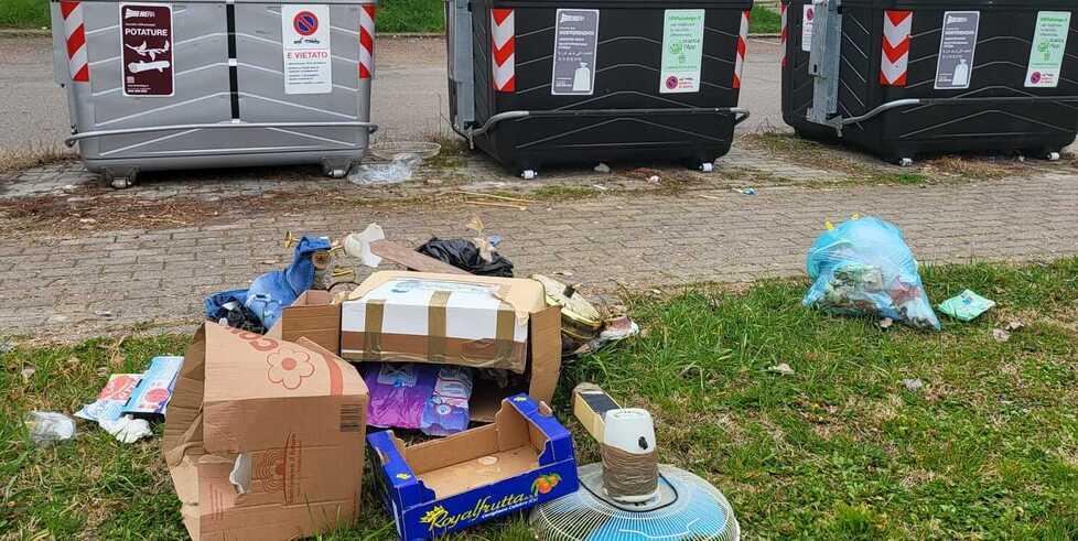 Modena. Porta a porta, petizione in centro storico: "Non fatela così"