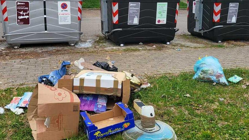 Modena. Porta a porta, petizione in centro storico: "Non fatela così"