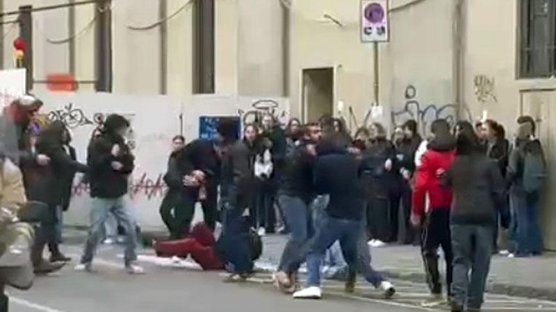Firenze, pestaggio al liceo: il Michelangiolo si costituisce parte civile. E il Consiglio critica la dirigente