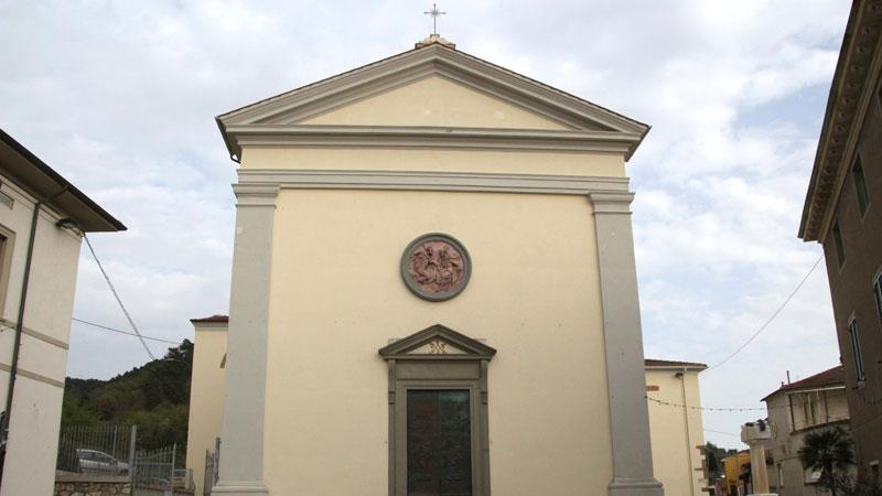 Massarosa, una tombola a settimana per le bollette della chiesa