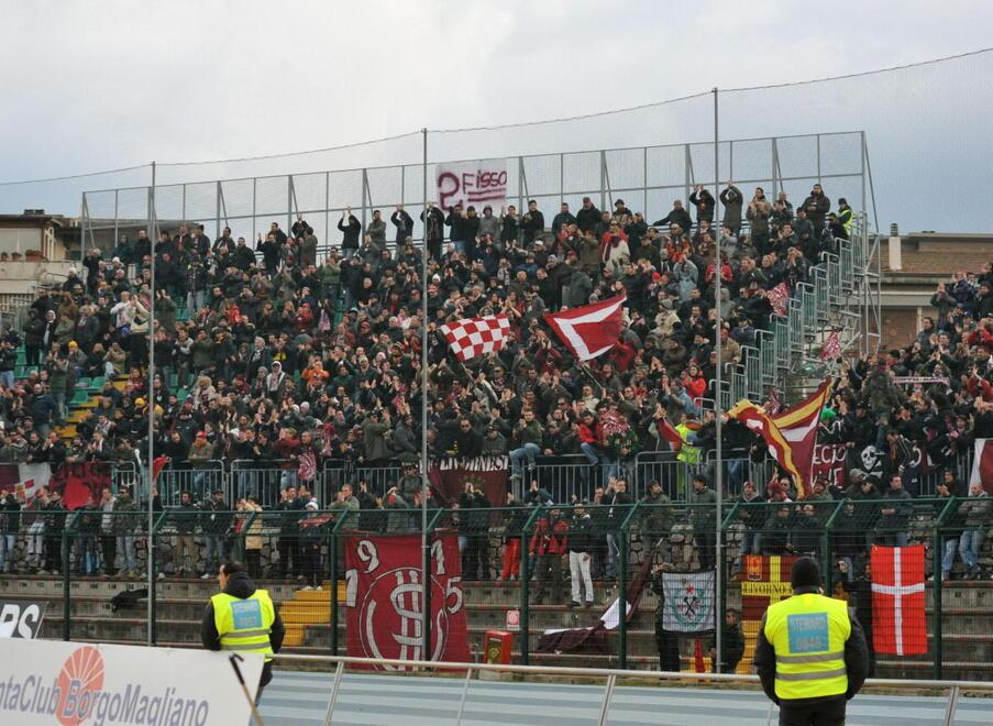 Per i livornesi biglietto più caro, poi il Grifone fa marcia indietro