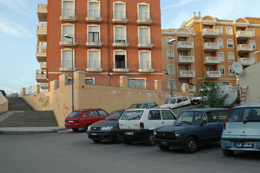 
	Il complesso Le Piramidi: nel sotterraneo ci sono 40 posti auto comunali&nbsp;

