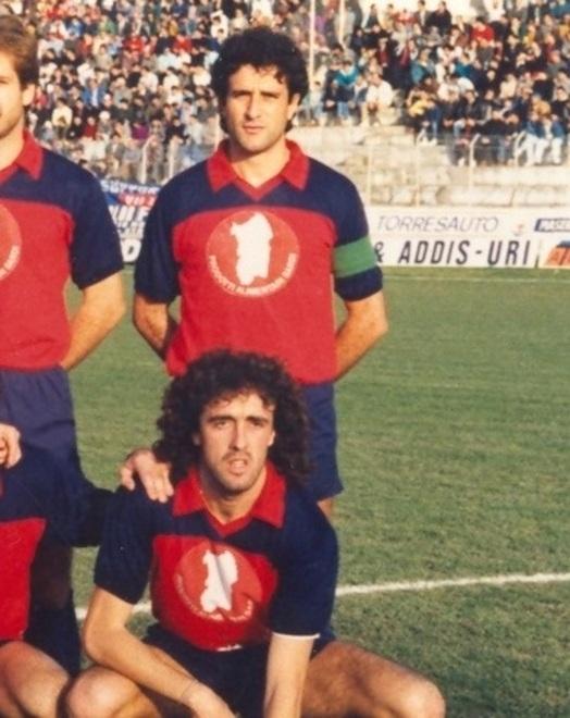L'ex bomber rossoblù Roberto Ennas: «Che sfide al Nespoli» 