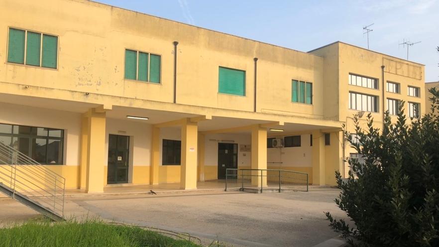 Alghero, Istituto Professionale: aggredito davanti a compagni e docenti