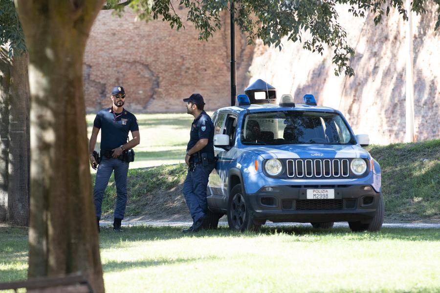 Degrado e prepotenze sulle Mura ferraresi: un avviso orale e tre sanzioni