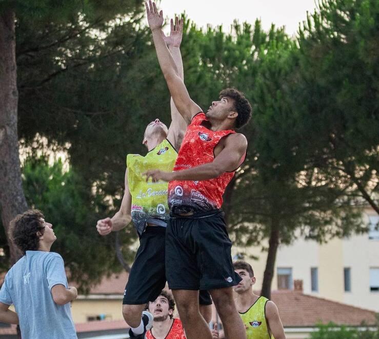 Il Soul ’n da Hole scalda i motori per il ritorno estivo al “campino”