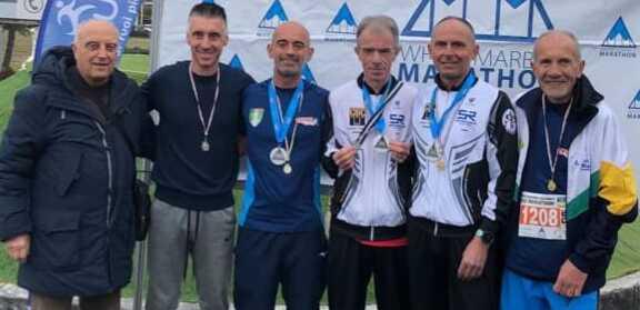 I cinque eroi cecinesi della mezza maratona: a Marina di Carrara dominano i Veterani 