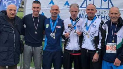 I cinque eroi cecinesi della mezza maratona: a Marina di Carrara dominano i Veterani