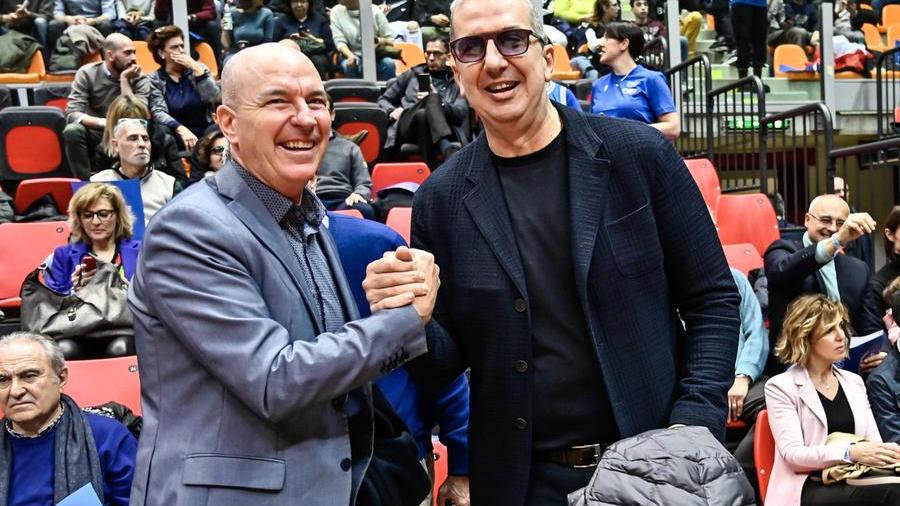 L’orgoglio di coach De Raffaele: «Dopo il derby e gli azzurri Livorno merita una squadra in A»