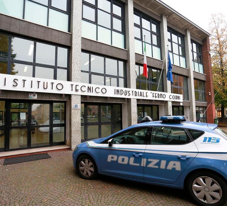 Modena Rissa al Corni, un ferito e professoressa spintonata